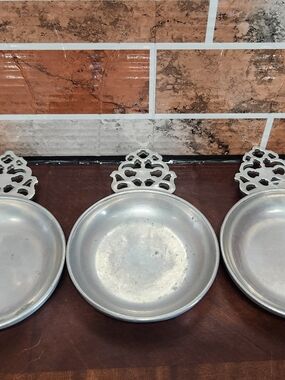 3 Stede Pewter Porringer Bowls With Handles
